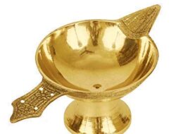 Brass Diya for Puja Temple Decoration Ghee Diya Oil Lamp for Home Mandir Pooja Articles (Golden Color